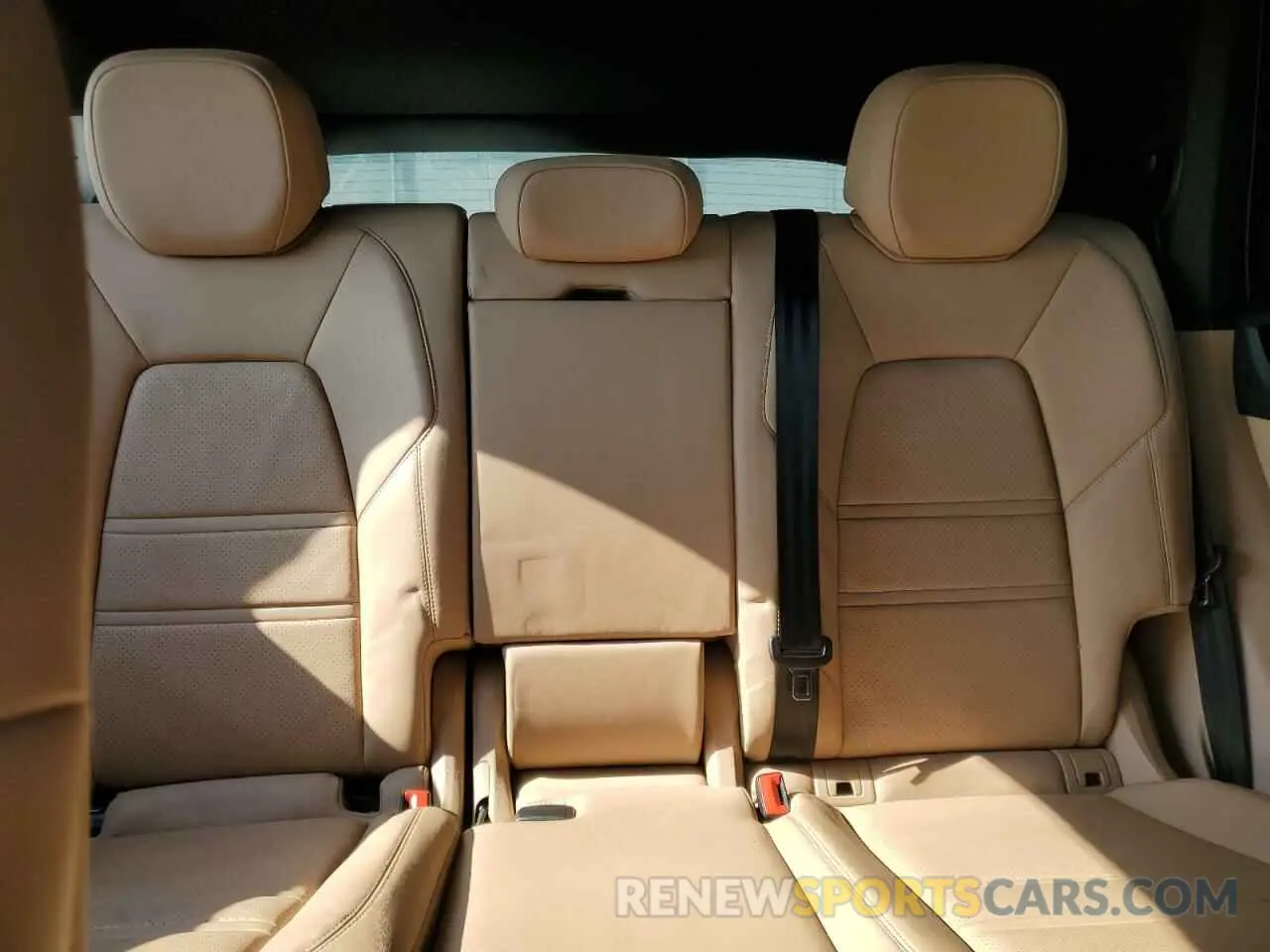10 fotografías del automóvil dañado WP1AA2AY2MDA04727 PORSCHE CAYENNE 2021