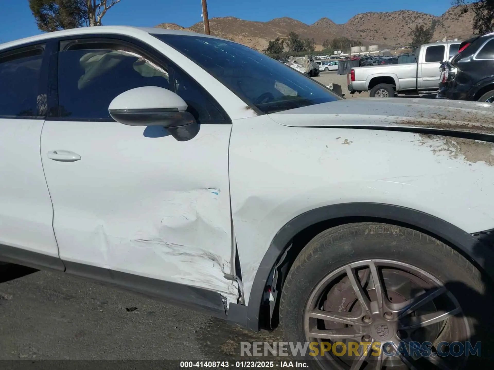 19 fotografías del automóvil dañado WP1AA2AY2MDA07529 PORSCHE CAYENNE 2021