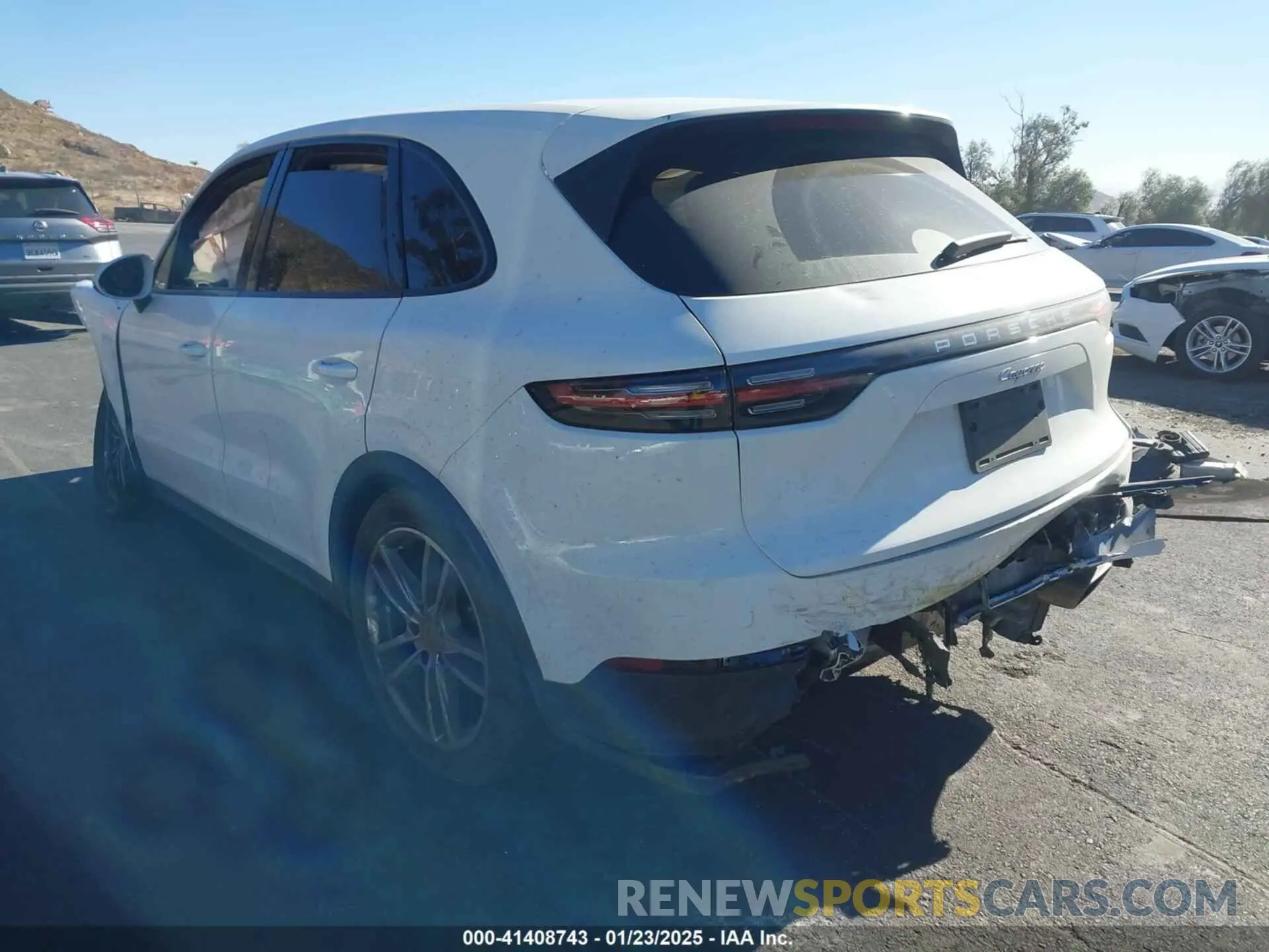 3 fotografías del automóvil dañado WP1AA2AY2MDA07529 PORSCHE CAYENNE 2021