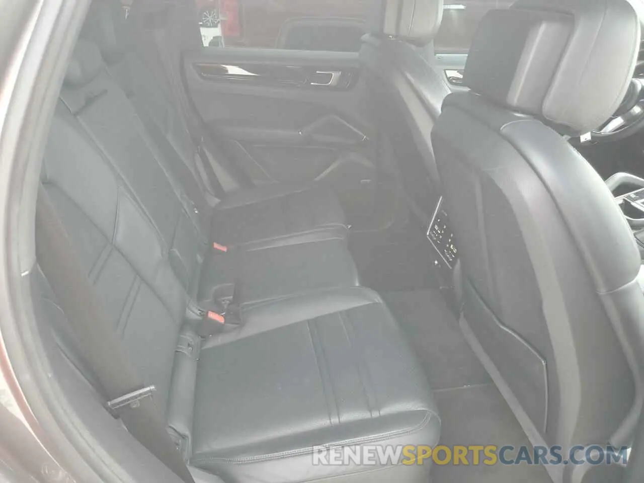 11 fotografías del automóvil dañado WP1AA2AY2MDA07577 PORSCHE CAYENNE 2021