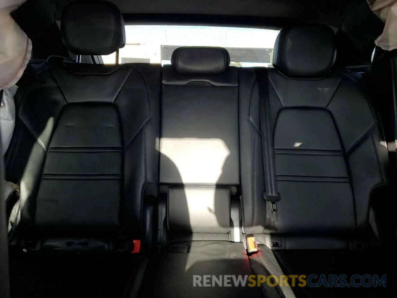 10 fotografías del automóvil dañado WP1AA2AY2MDA08115 PORSCHE CAYENNE 2021