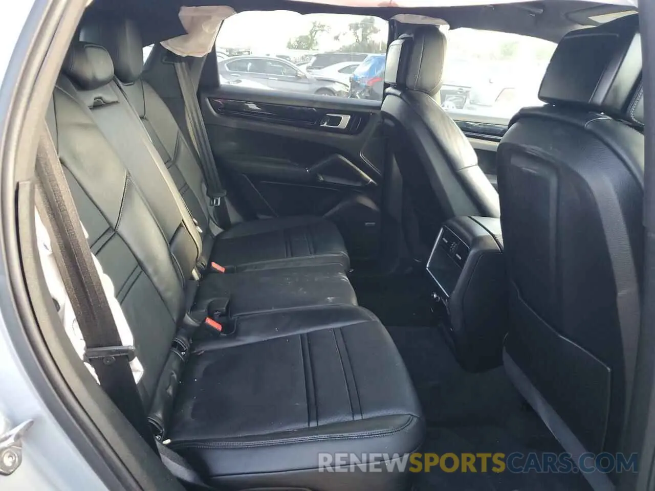 11 fotografías del automóvil dañado WP1AA2AY2MDA08115 PORSCHE CAYENNE 2021