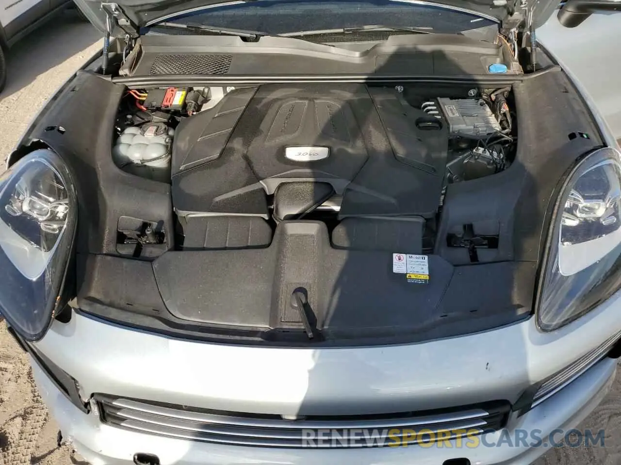 12 fotografías del automóvil dañado WP1AA2AY2MDA08115 PORSCHE CAYENNE 2021