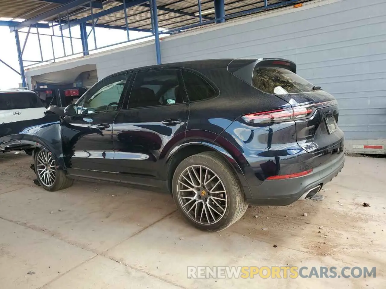 2 fotografías del automóvil dañado WP1AA2AY2MDA09149 PORSCHE CAYENNE 2021