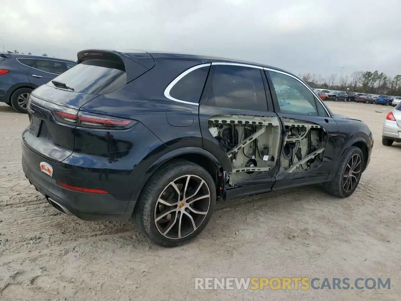 3 fotografías del automóvil dañado WP1AA2AY3MDA09676 PORSCHE CAYENNE 2021