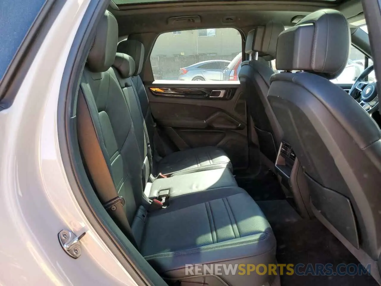 11 fotografías del automóvil dañado WP1AA2AY5MDA06603 PORSCHE CAYENNE 2021