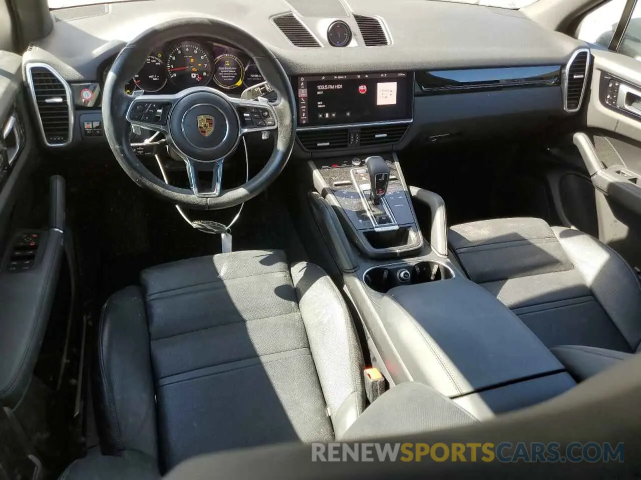8 fotografías del automóvil dañado WP1AA2AY5MDA06603 PORSCHE CAYENNE 2021