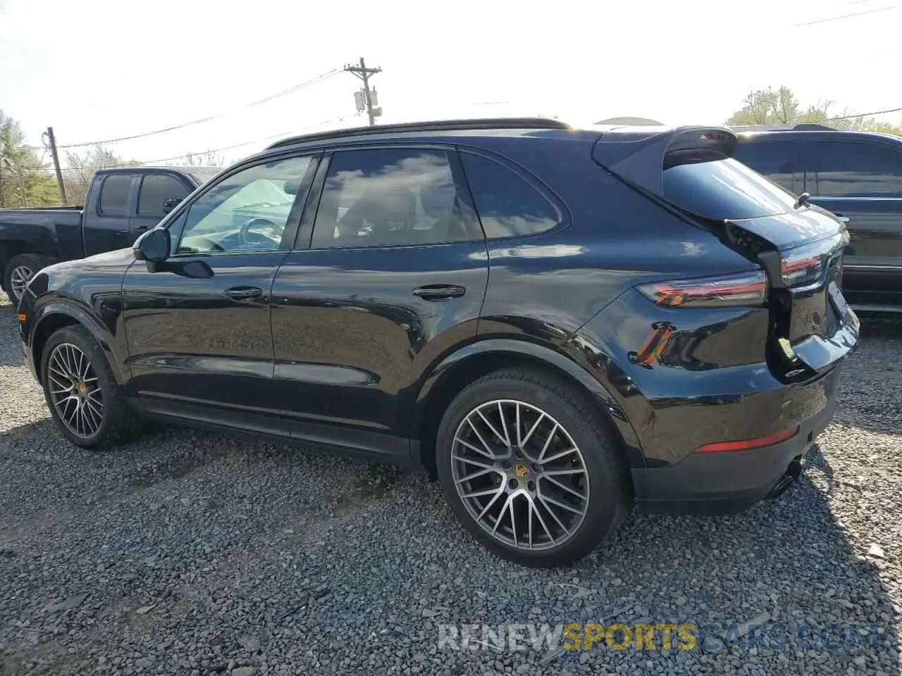 2 fotografías del automóvil dañado WP1AA2AY6MDA05024 PORSCHE CAYENNE 2021