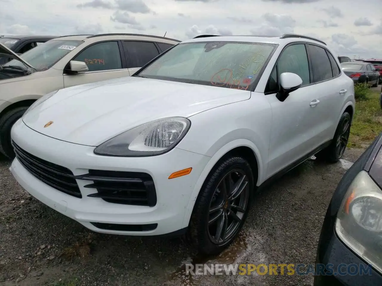 2 fotografías del automóvil dañado WP1AA2AY6MDA05976 PORSCHE CAYENNE 2021