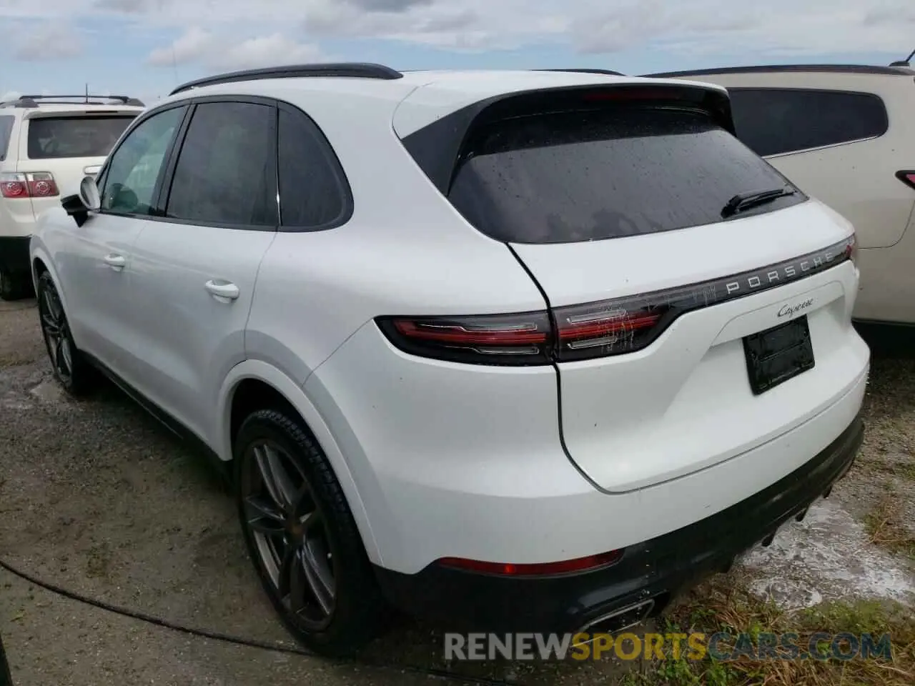 3 fotografías del automóvil dañado WP1AA2AY6MDA05976 PORSCHE CAYENNE 2021