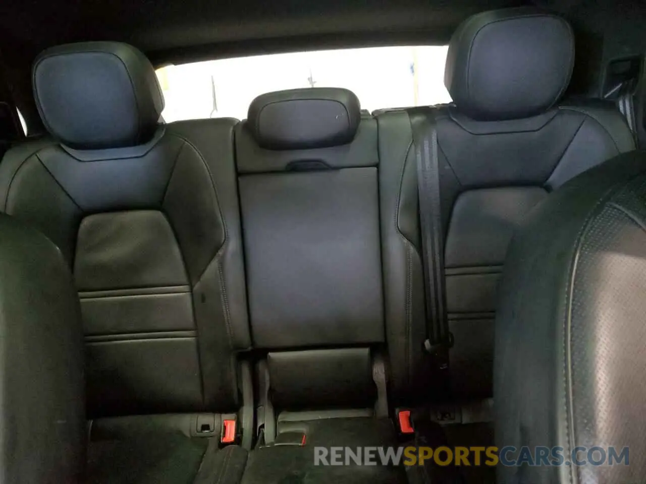 10 fotografías del automóvil dañado WP1AA2AY6MDA10403 PORSCHE CAYENNE 2021