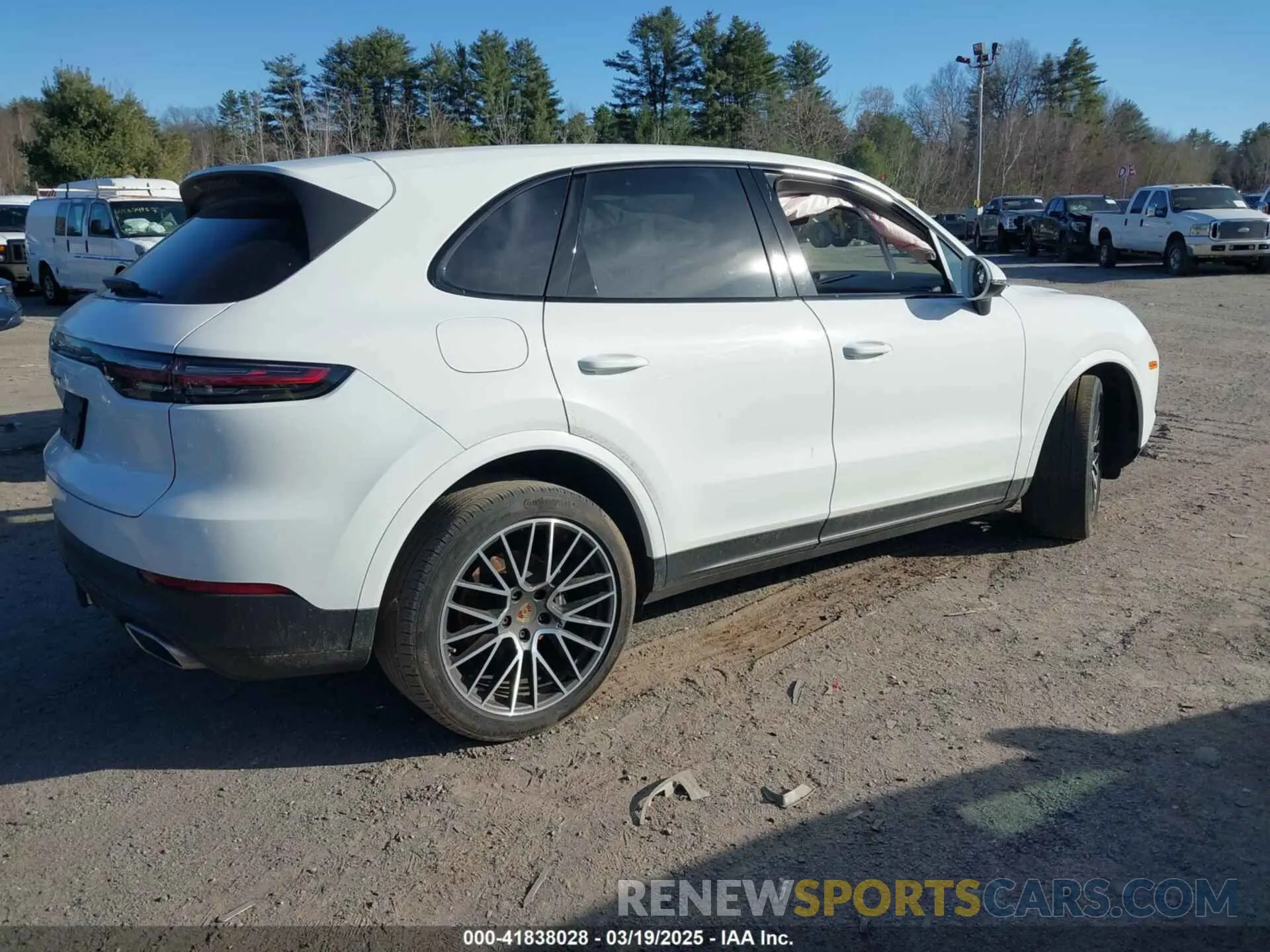 4 fotografías del automóvil dañado WP1AA2AY7MDA01807 PORSCHE CAYENNE 2021
