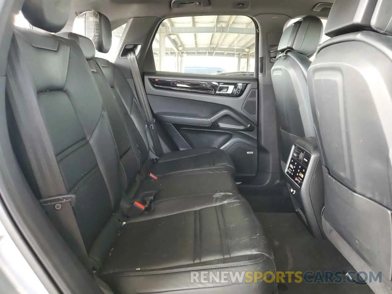 10 fotografías del automóvil dañado WP1AA2AY9MDA00187 PORSCHE CAYENNE 2021
