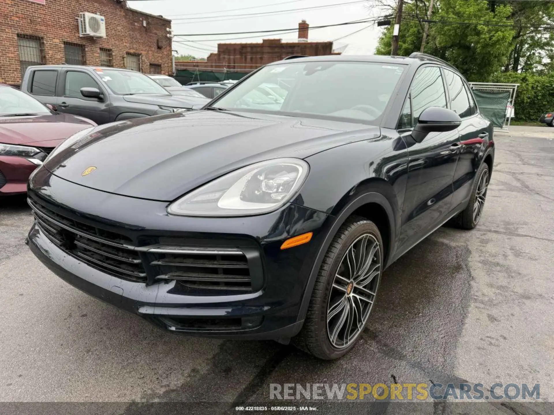 2 fotografías del automóvil dañado WP1AA2AYXMDA02563 PORSCHE CAYENNE 2021