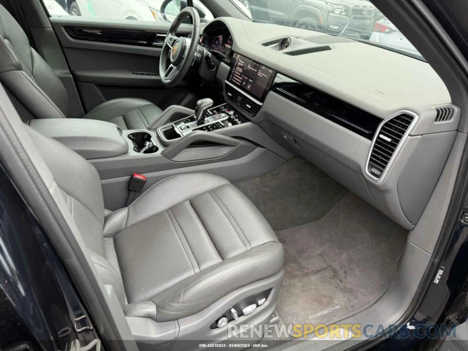 5 fotografías del automóvil dañado WP1AA2AYXMDA02563 PORSCHE CAYENNE 2021