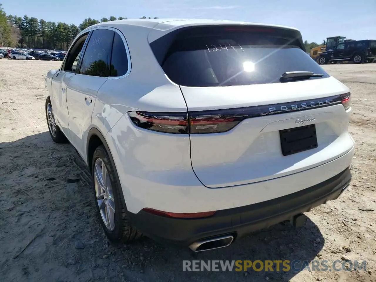 3 fotografías del automóvil dañado WP1AA2AYXMDA03616 PORSCHE CAYENNE 2021