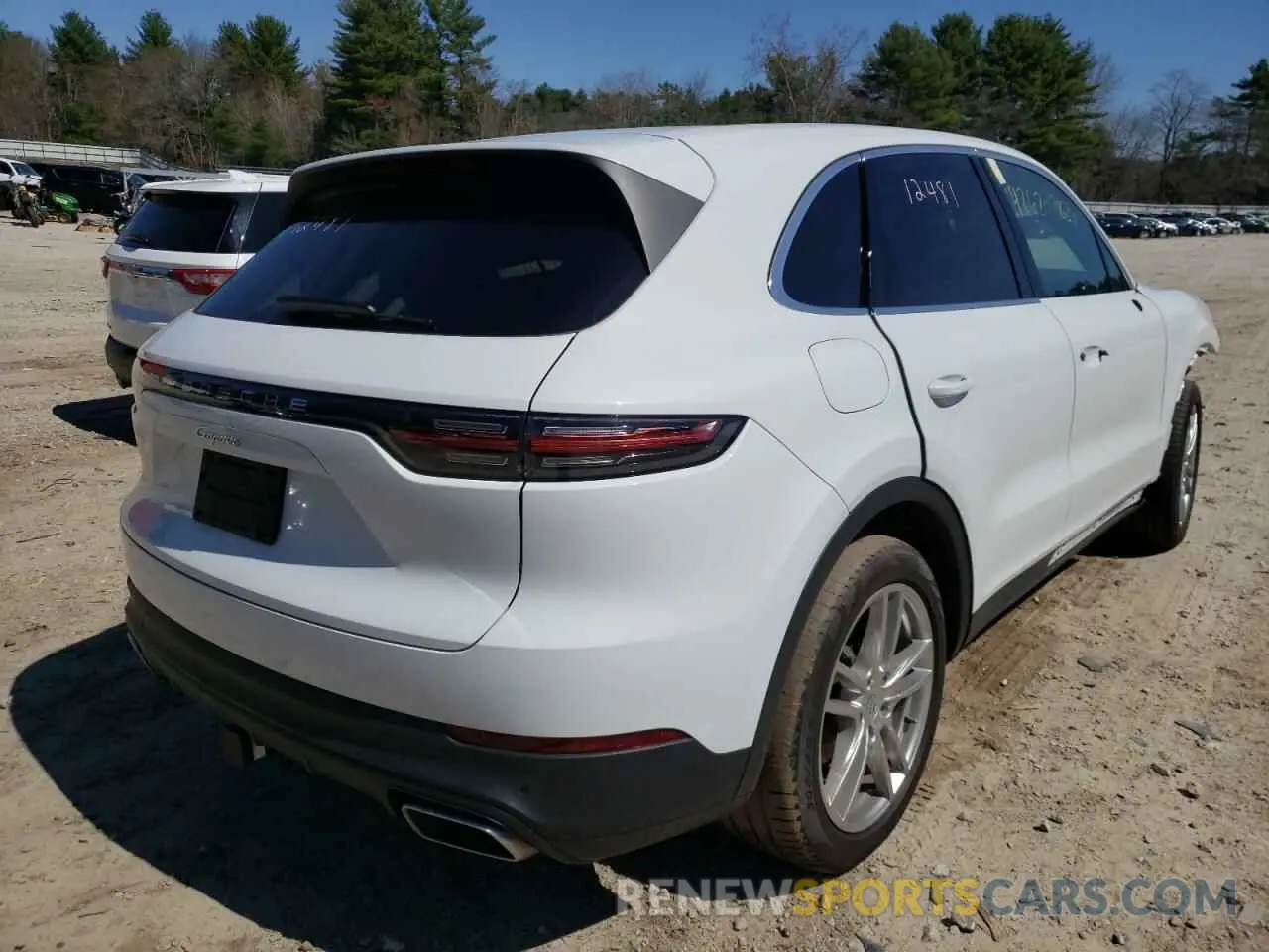 4 fotografías del automóvil dañado WP1AA2AYXMDA03616 PORSCHE CAYENNE 2021