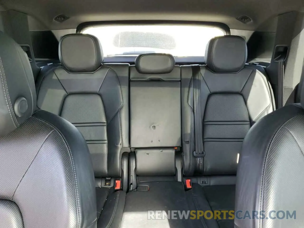 10 fotografías del automóvil dañado WP1AB2AY0MDA28683 PORSCHE CAYENNE 2021