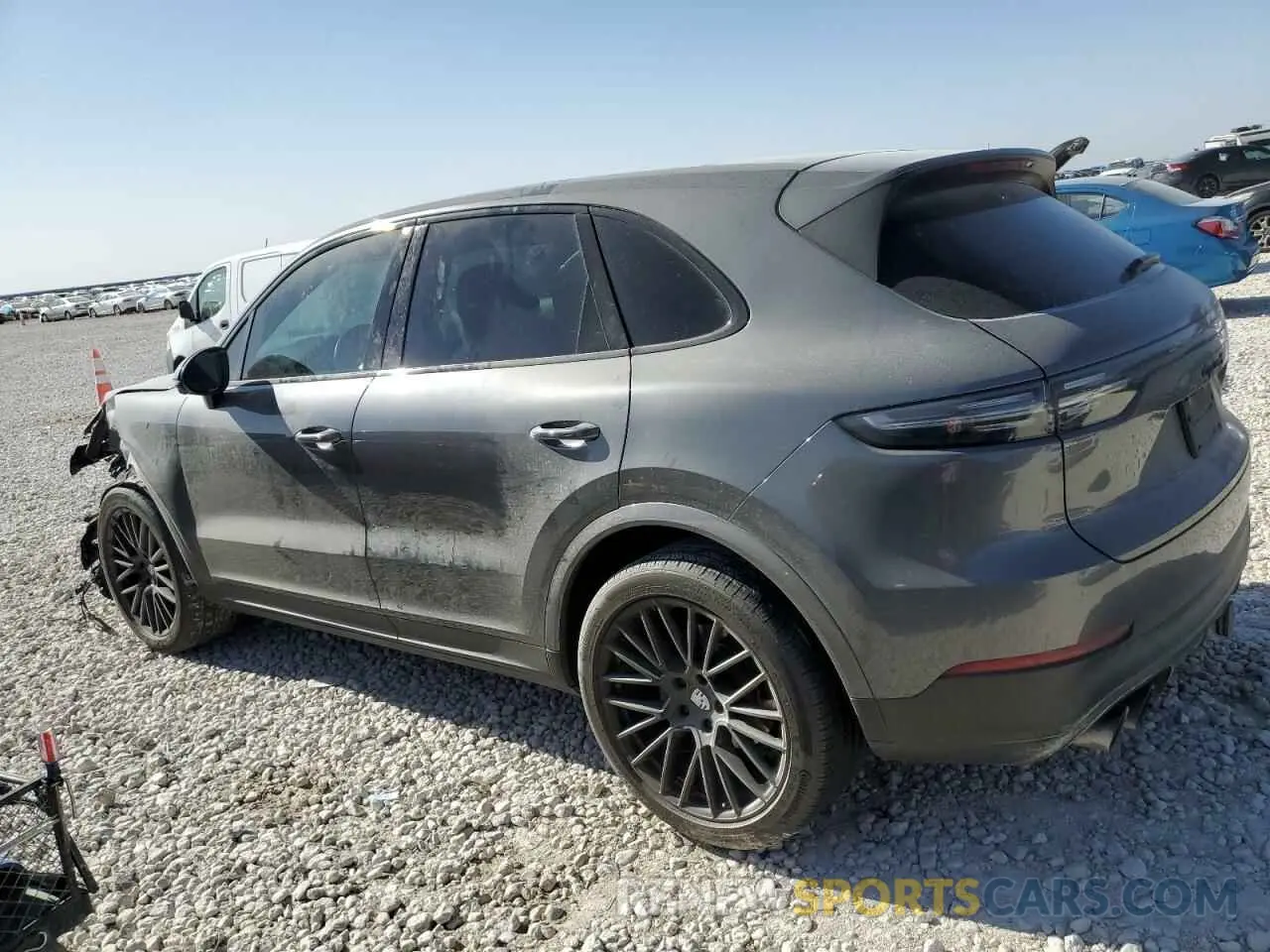 2 fotografías del automóvil dañado WP1AB2AY0MDA28683 PORSCHE CAYENNE 2021