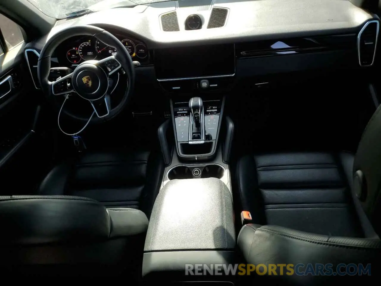 8 fotografías del automóvil dañado WP1AB2AY0MDA28683 PORSCHE CAYENNE 2021