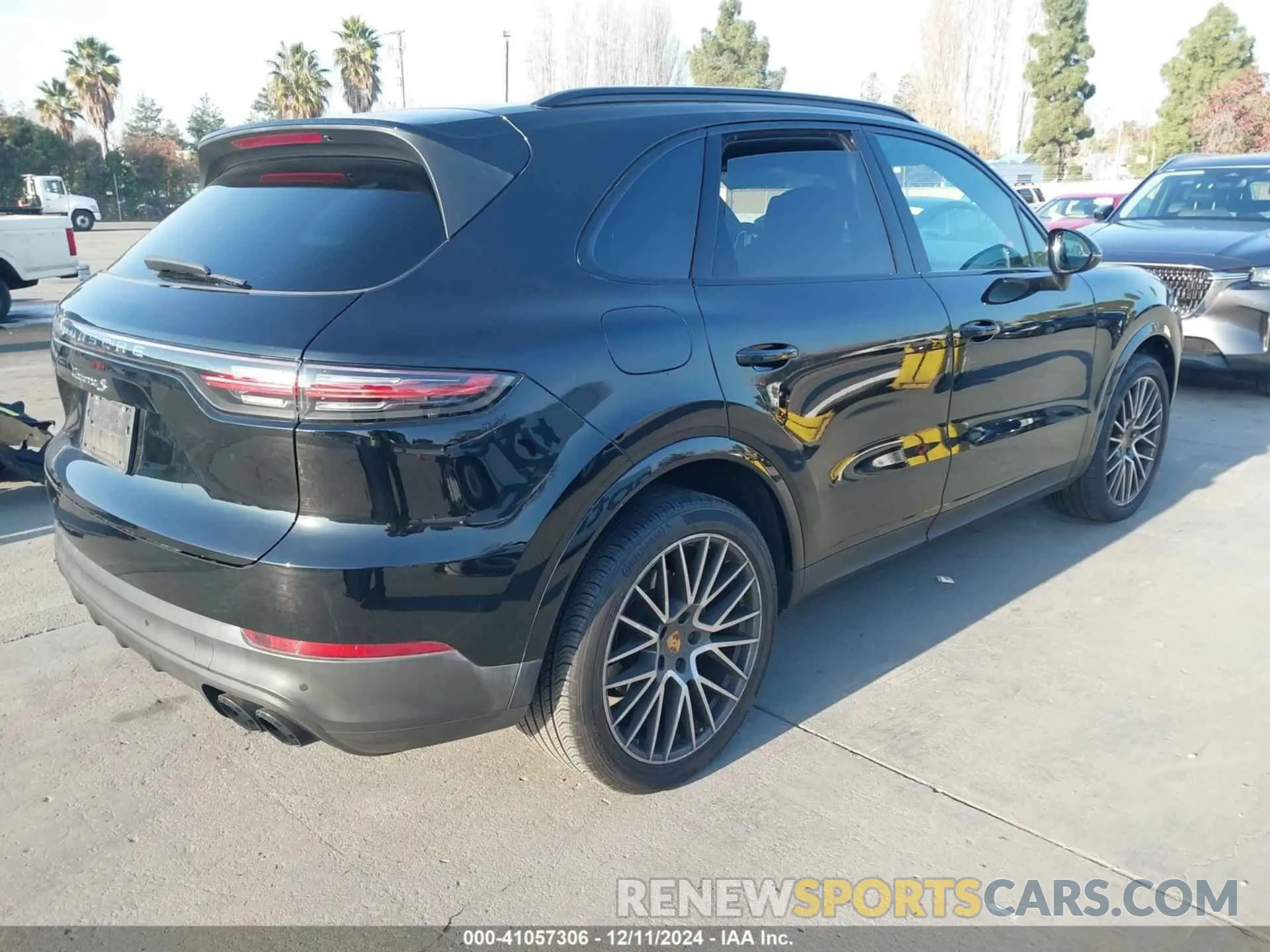 4 fotografías del automóvil dañado WP1AB2AY4MDA29027 PORSCHE CAYENNE 2021