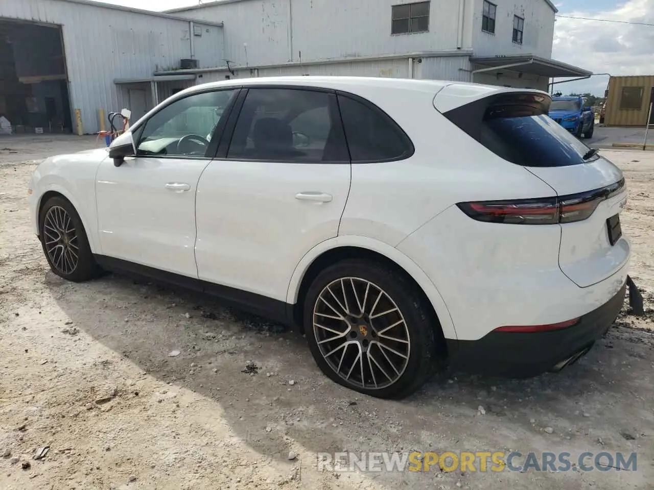 2 fotografías del automóvil dañado WP1AB2AY8MDA27555 PORSCHE CAYENNE 2021