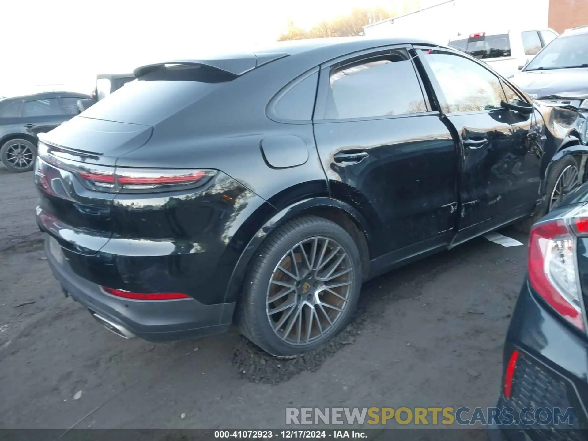 4 fotografías del automóvil dañado WP1BA2AY1MDA40137 PORSCHE CAYENNE 2021