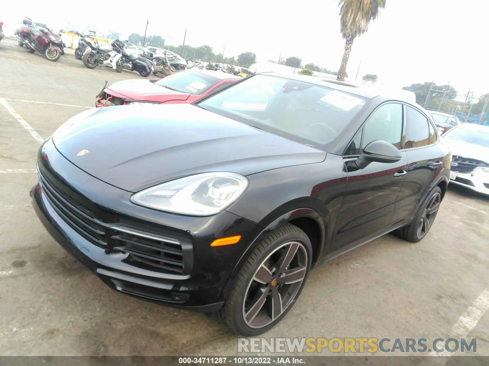 2 fotografías del automóvil dañado WP1BA2AY2MDA40745 PORSCHE CAYENNE 2021