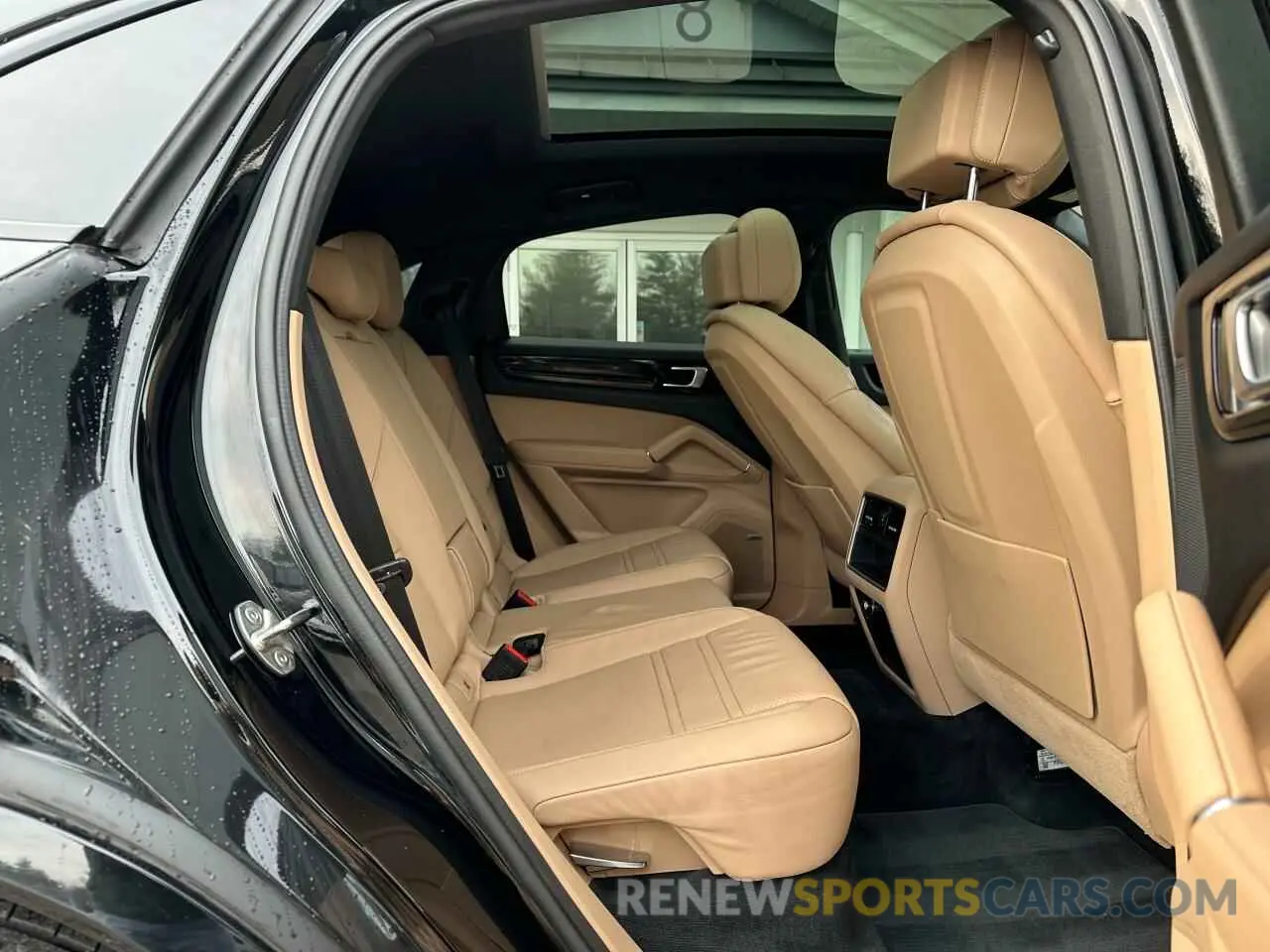 6 fotografías del automóvil dañado WP1BA2AY5MDA40948 PORSCHE CAYENNE 2021