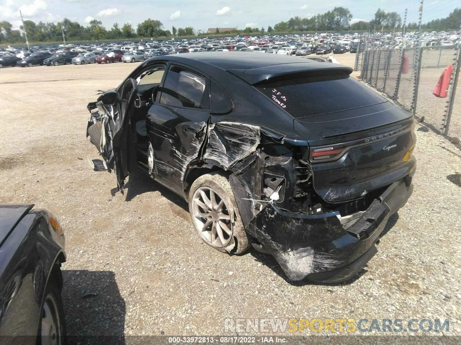 3 fotografías del automóvil dañado WP1BA2AY6MDA42708 PORSCHE CAYENNE 2021