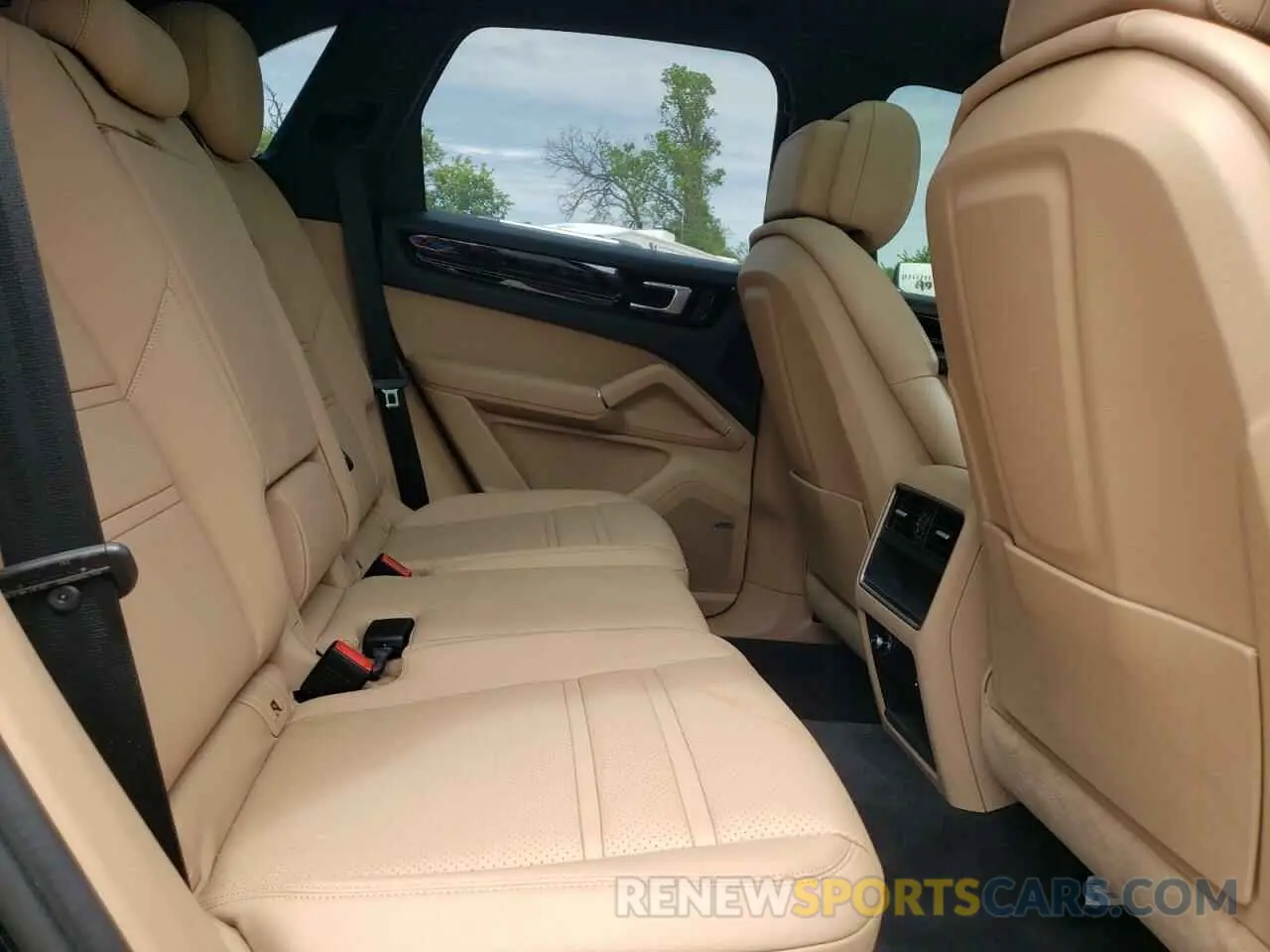 11 fotografías del automóvil dañado WP1AA2AY0NDA04856 PORSCHE CAYENNE 2022
