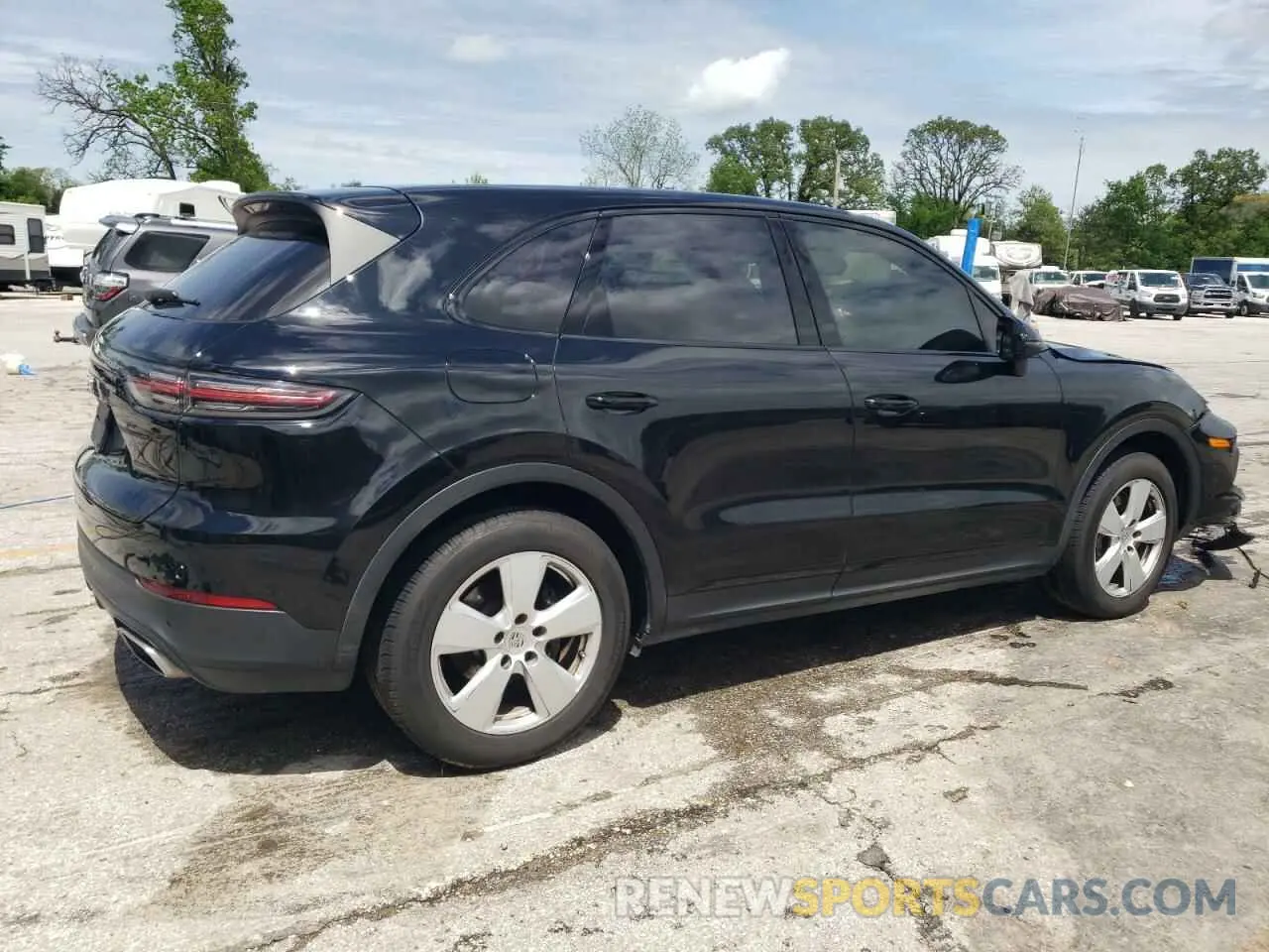 3 fotografías del automóvil dañado WP1AA2AY0NDA04856 PORSCHE CAYENNE 2022