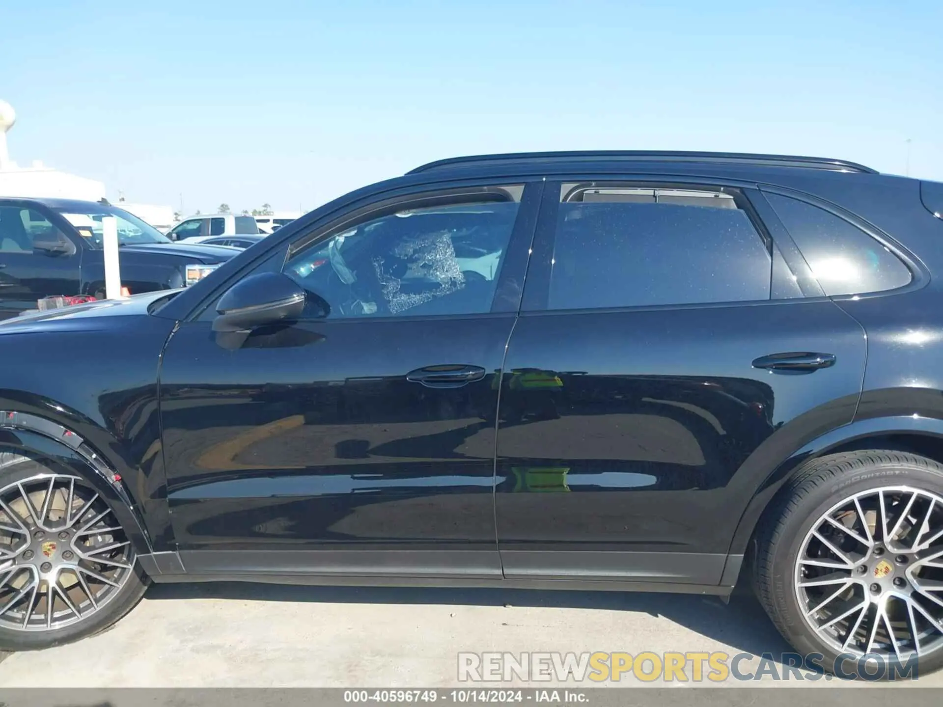 14 fotografías del automóvil dañado WP1AA2AY4NDA03550 PORSCHE CAYENNE 2022