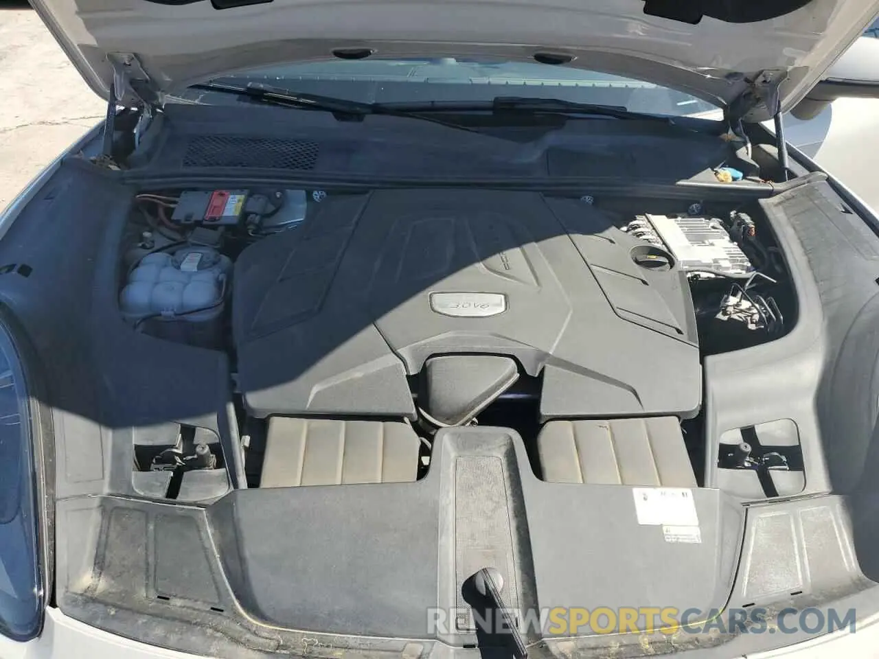 12 fotografías del automóvil dañado WP1AA2AY4NDA06108 PORSCHE CAYENNE 2022