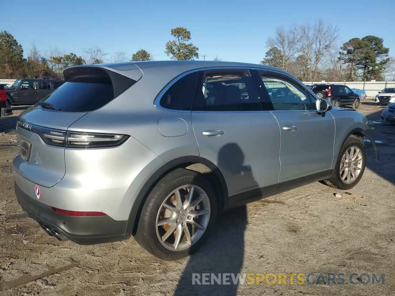 3 fotografías del automóvil dañado WP1AA2AY4NDA06688 PORSCHE CAYENNE 2022