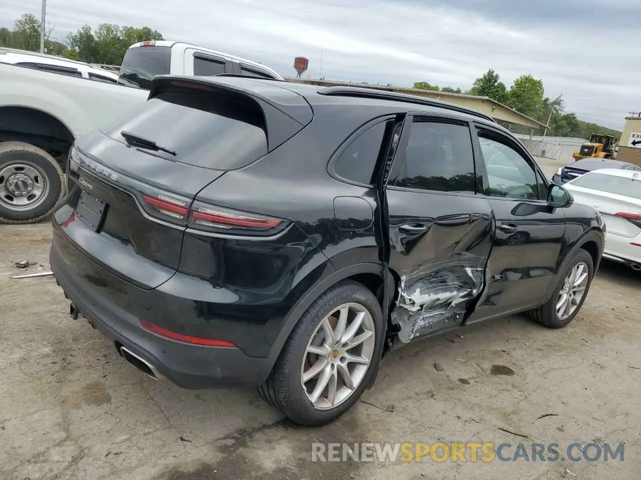3 fotografías del automóvil dañado WP1AA2AY9NDA04824 PORSCHE CAYENNE 2022