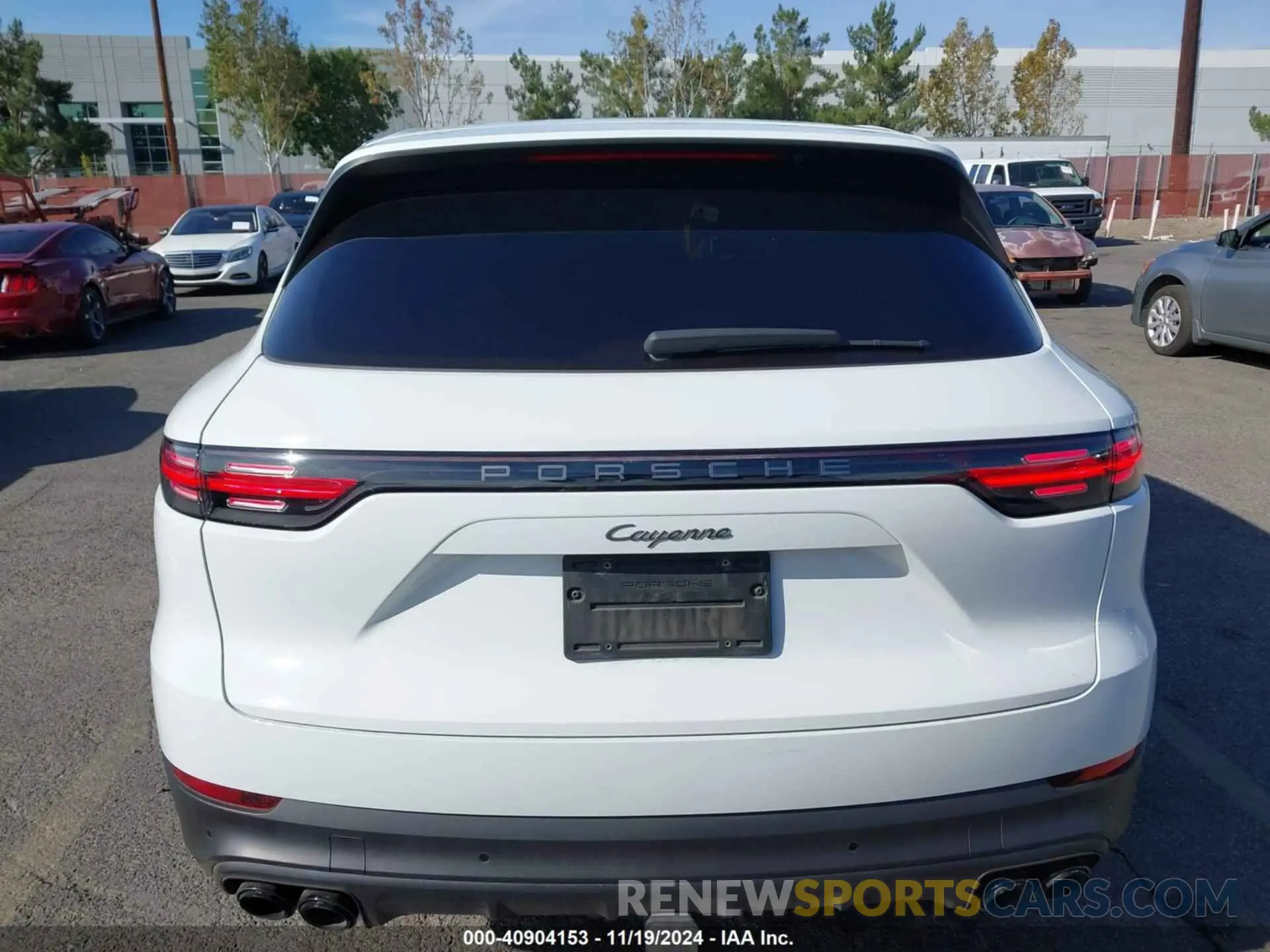 16 fotografías del automóvil dañado WP1AA2AY9NDA06671 PORSCHE CAYENNE 2022