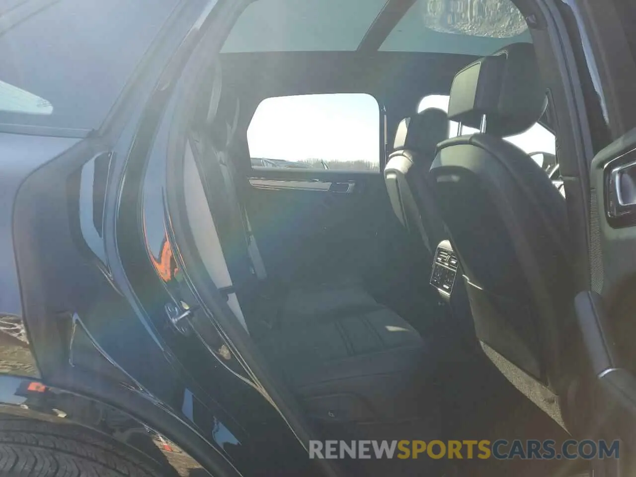 11 fotografías del automóvil dañado WP1AA2AY9NDA07058 PORSCHE CAYENNE 2022