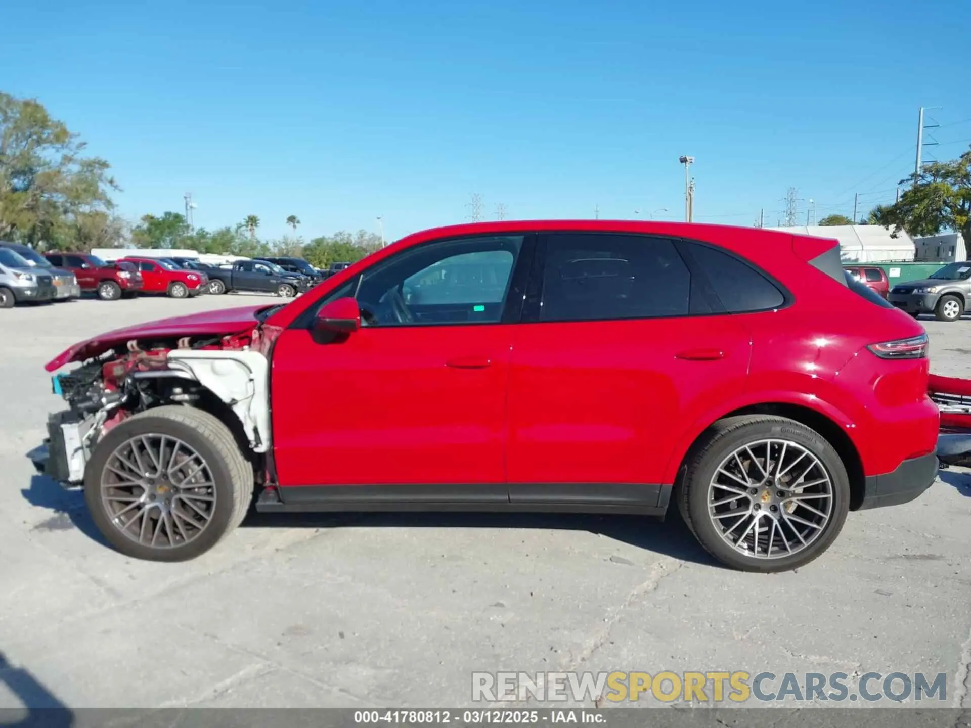 15 fotografías del automóvil dañado WP1AA2AY9NDA07285 PORSCHE CAYENNE 2022