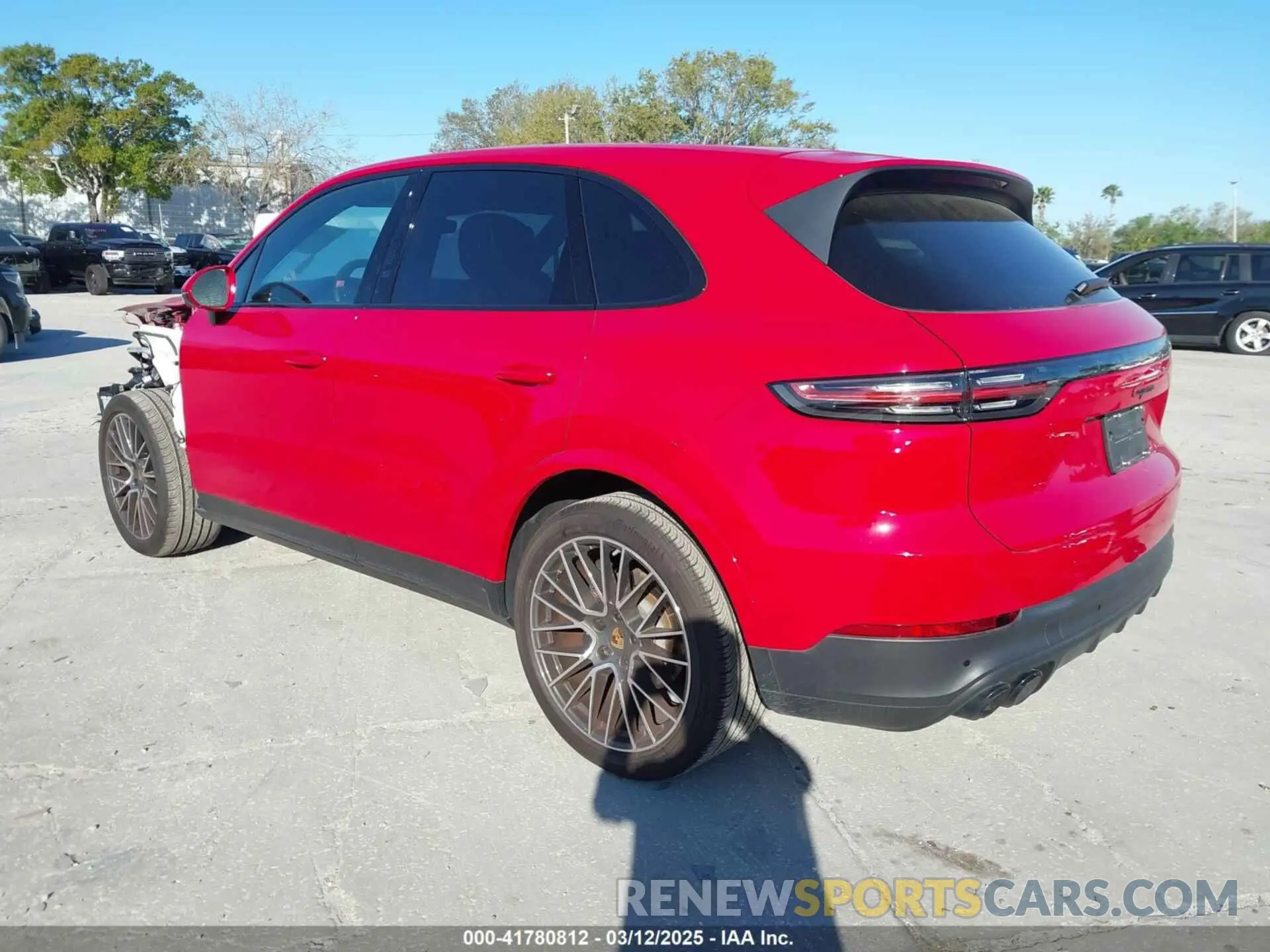 3 fotografías del automóvil dañado WP1AA2AY9NDA07285 PORSCHE CAYENNE 2022