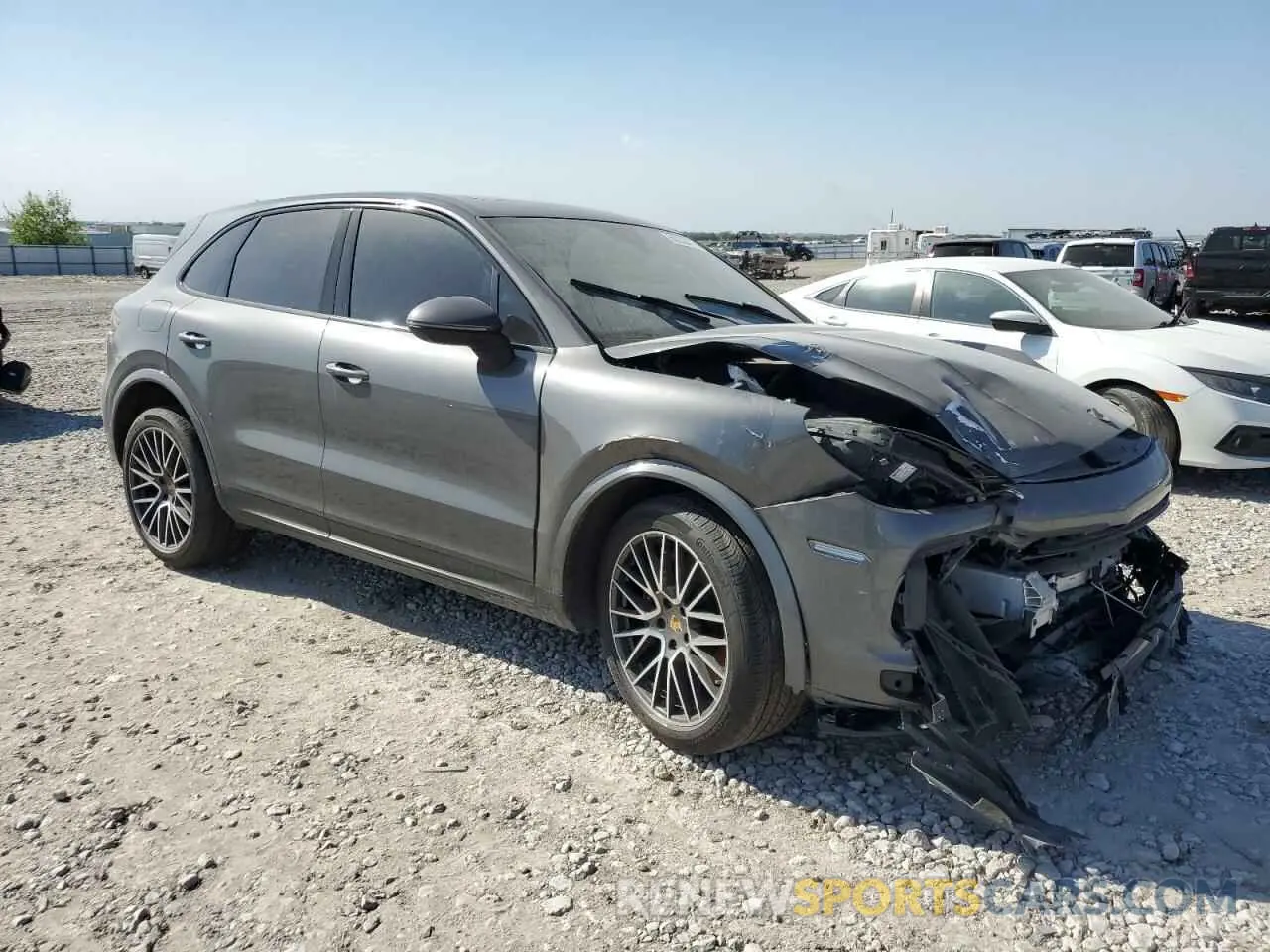 4 fotografías del automóvil dañado WP1AA2AYXNDA04363 PORSCHE CAYENNE 2022