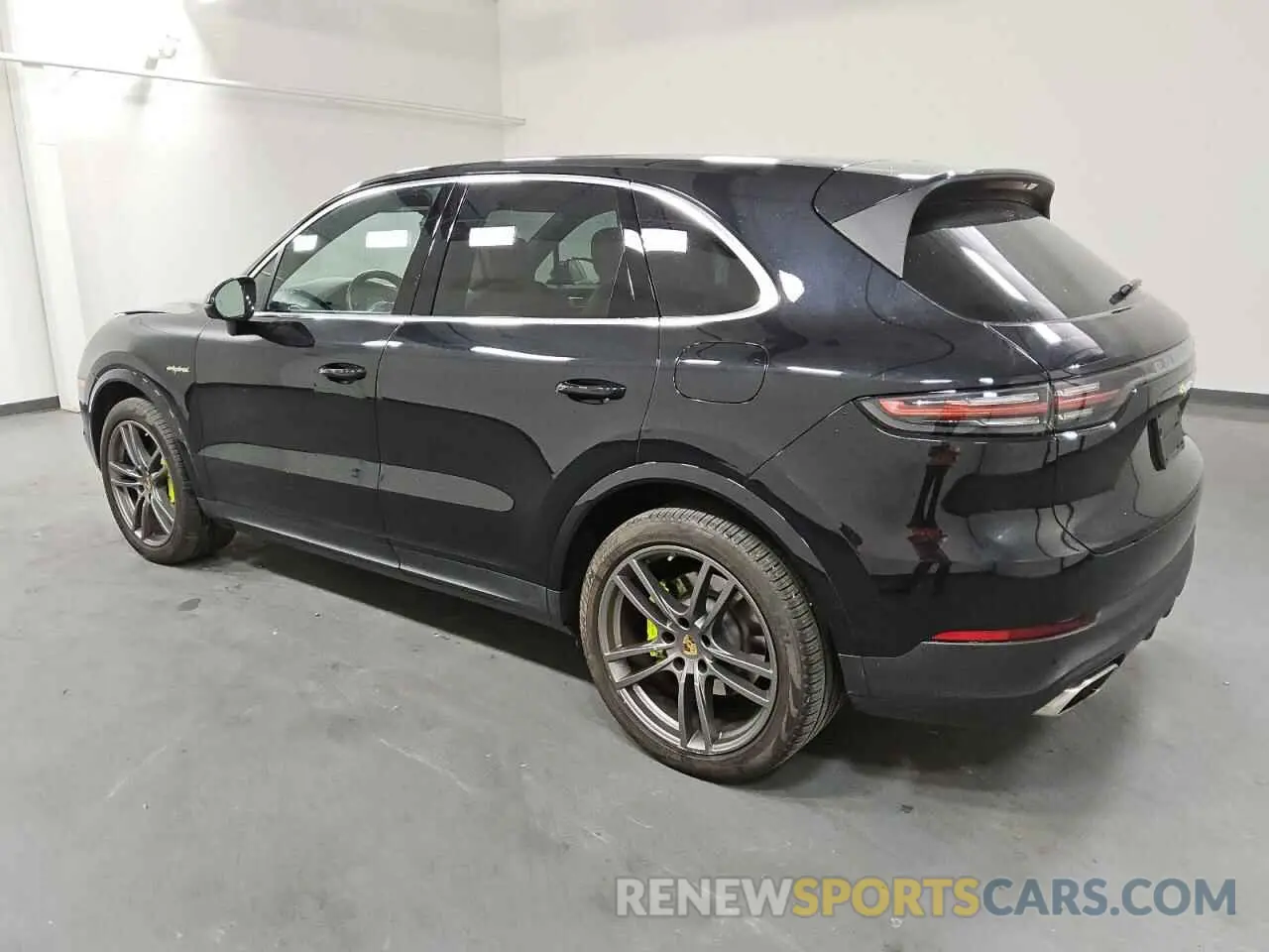 2 fotografías del automóvil dañado WP1AE2AYXNDA26643 PORSCHE CAYENNE 2022