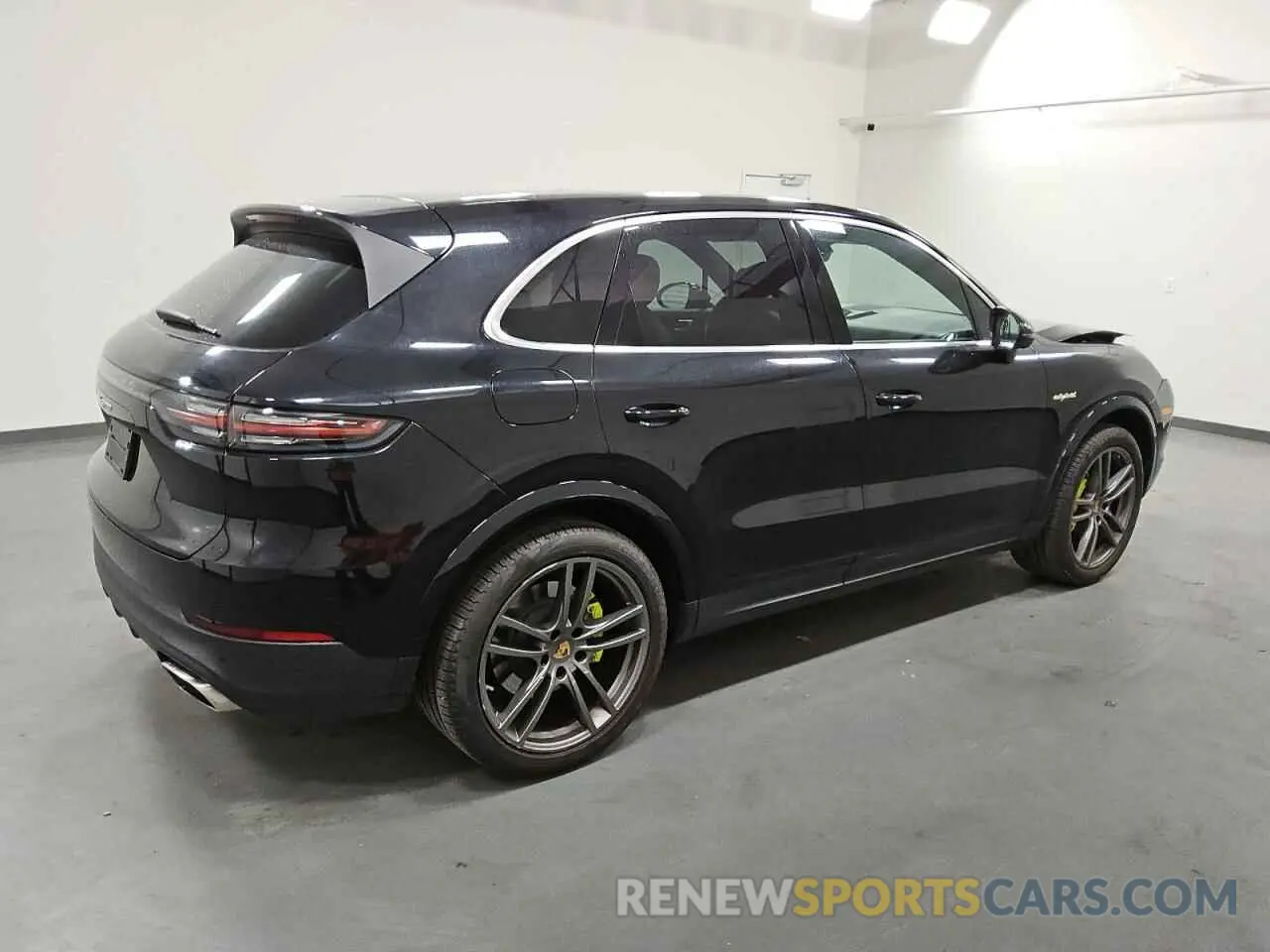 3 fotografías del automóvil dañado WP1AE2AYXNDA26643 PORSCHE CAYENNE 2022