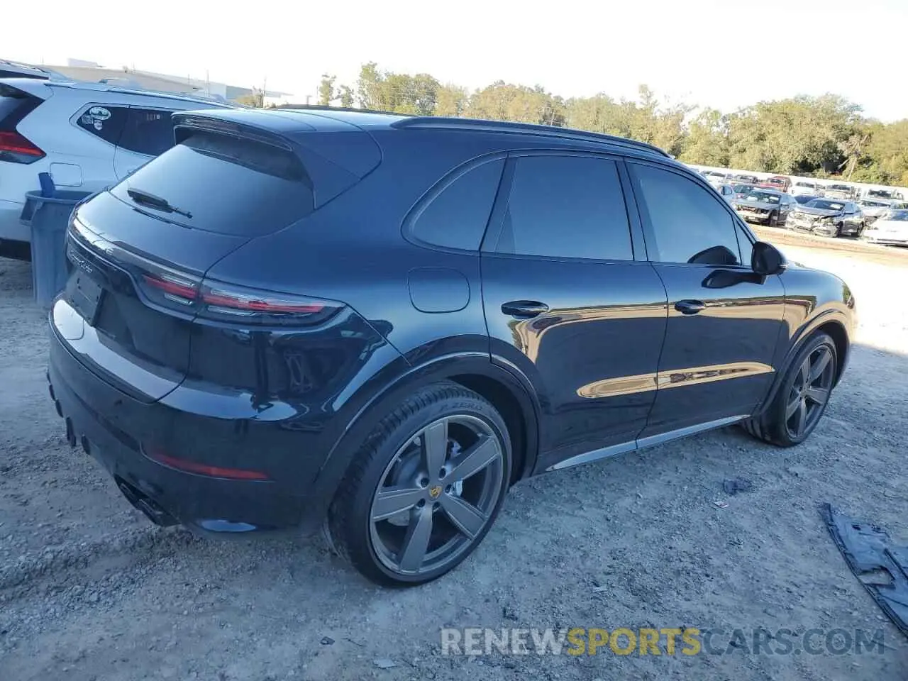3 fotografías del automóvil dañado WP1AF2AY3NDA44429 PORSCHE CAYENNE 2022