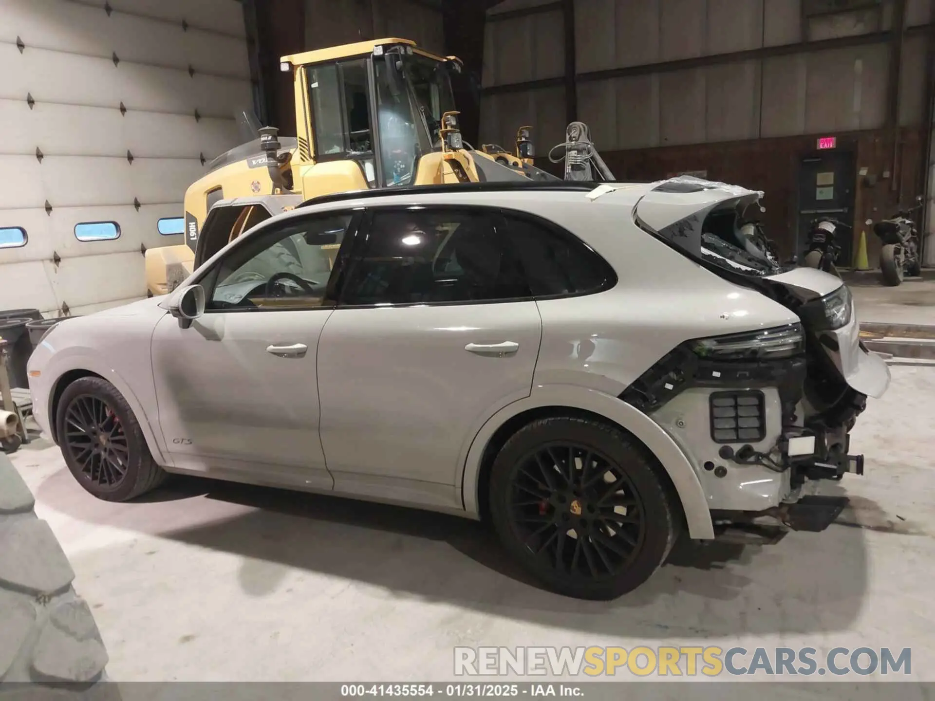 14 fotografías del automóvil dañado WP1AG2AY8NDA39000 PORSCHE CAYENNE 2022