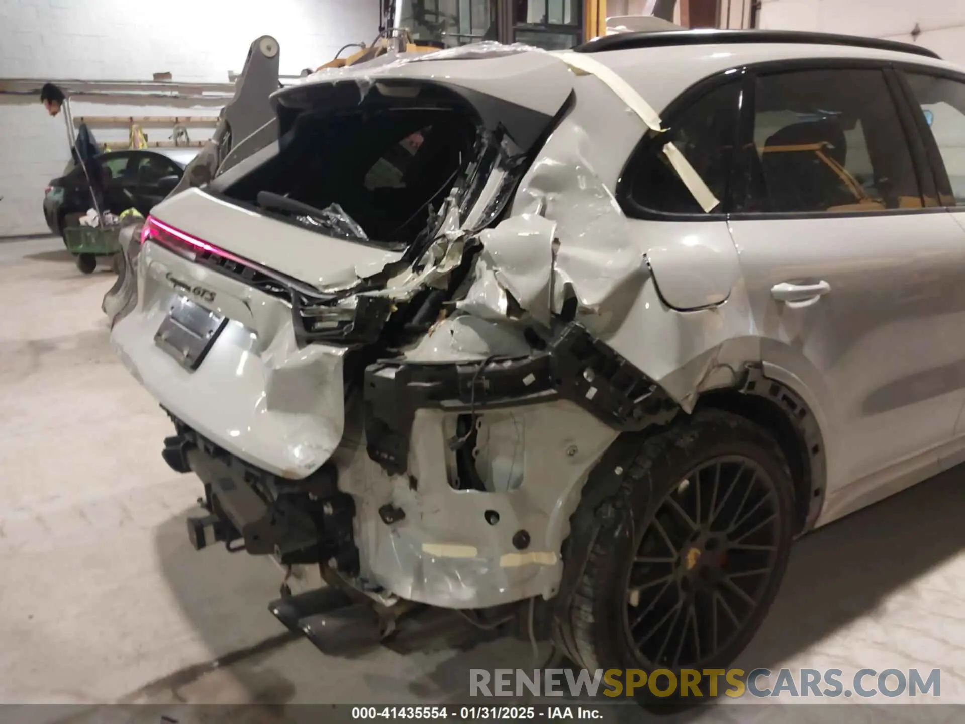 6 fotografías del automóvil dañado WP1AG2AY8NDA39000 PORSCHE CAYENNE 2022