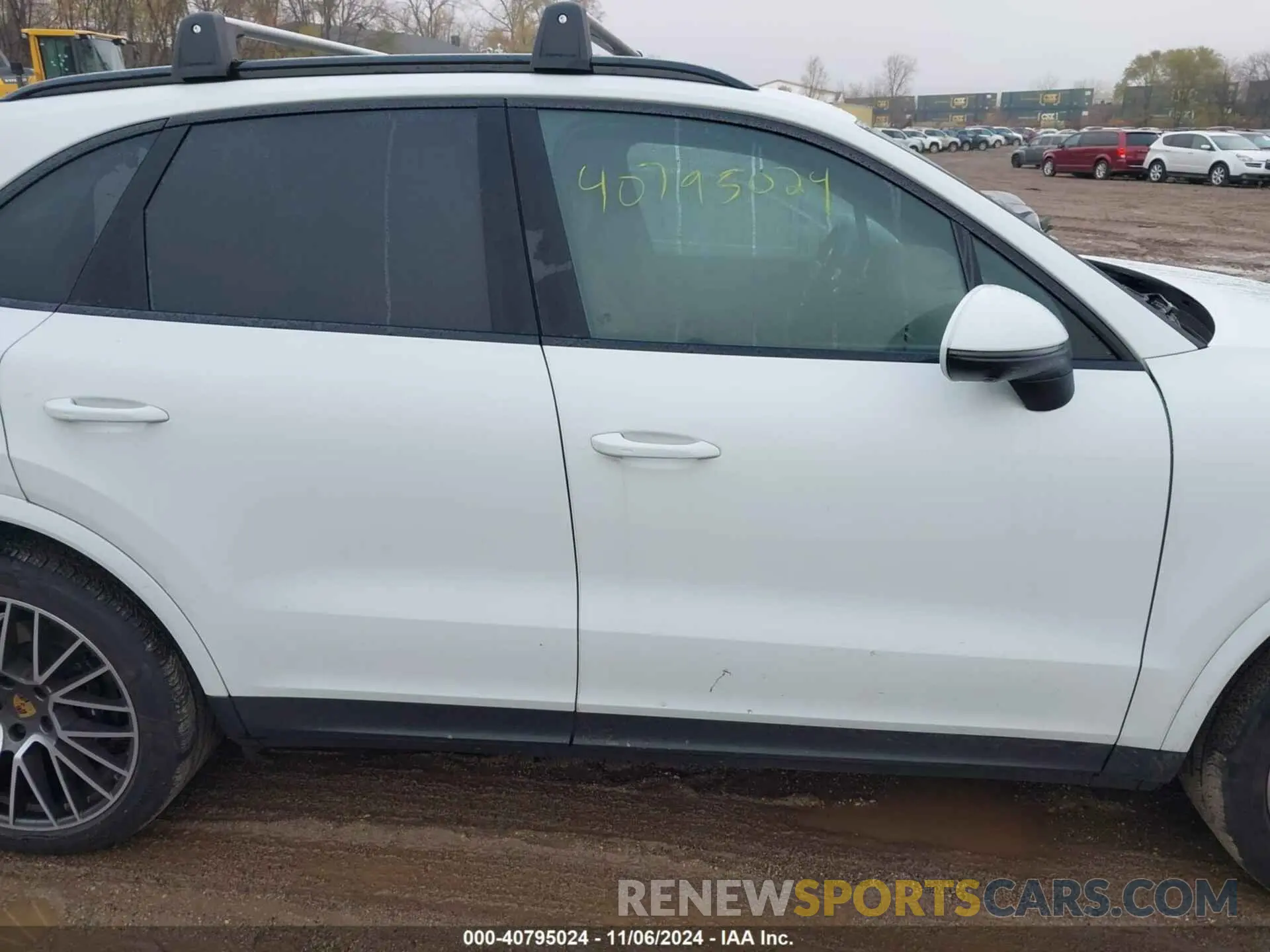 14 fotografías del automóvil dañado WP1AA2AY1PDA09213 PORSCHE CAYENNE 2023