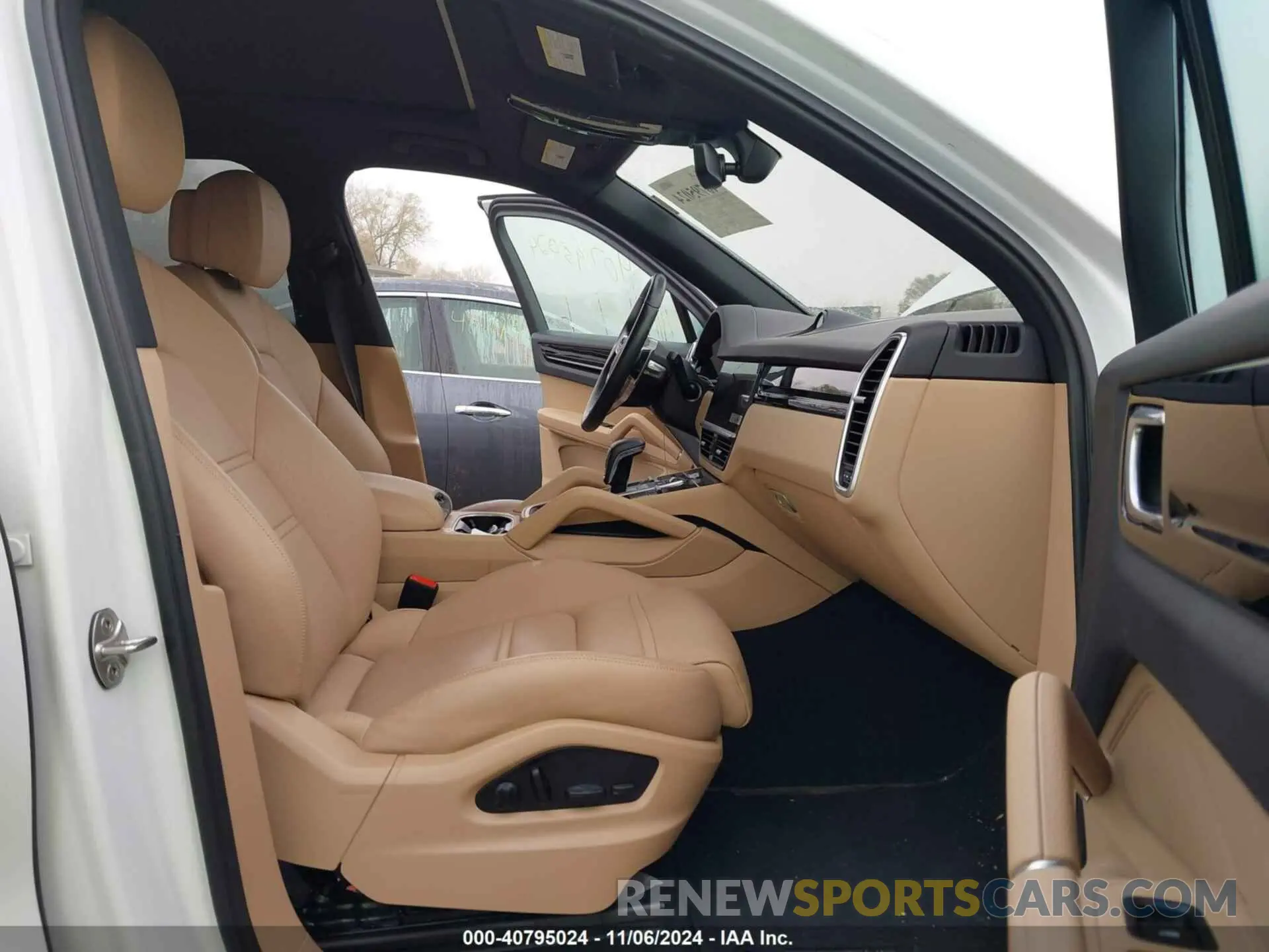 5 fotografías del automóvil dañado WP1AA2AY1PDA09213 PORSCHE CAYENNE 2023
