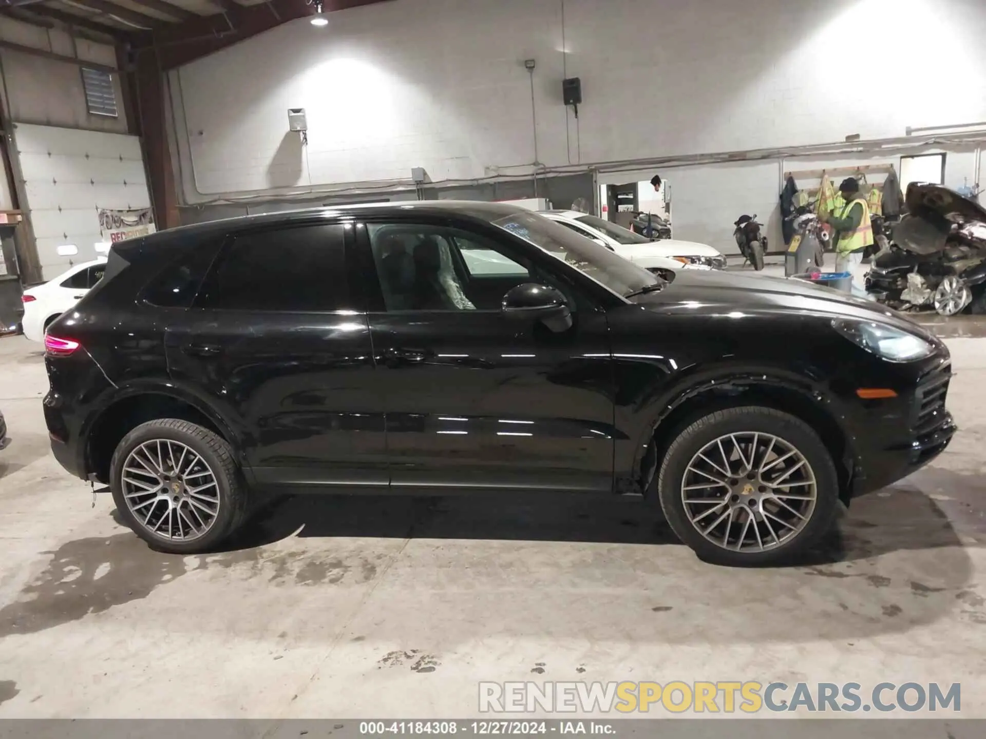 13 fotografías del automóvil dañado WP1AA2AY4PDA05799 PORSCHE CAYENNE 2023