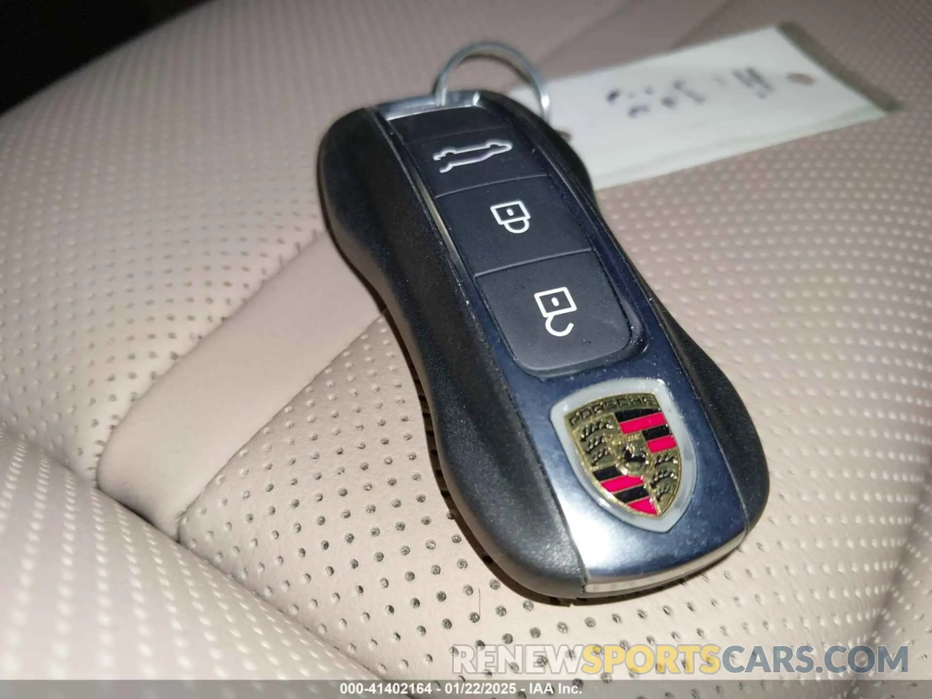 11 fotografías del automóvil dañado WP1AA2AY4PDA10596 PORSCHE CAYENNE 2023